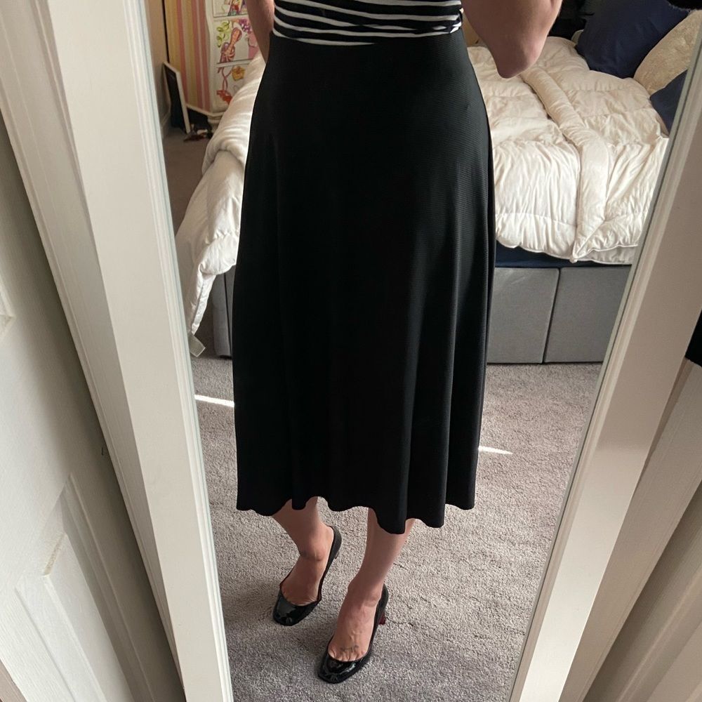 🎈 HP  🎈Jennyfer pull on midi skirt ⭐️ HP ⭐️ - Picture 2 of 3